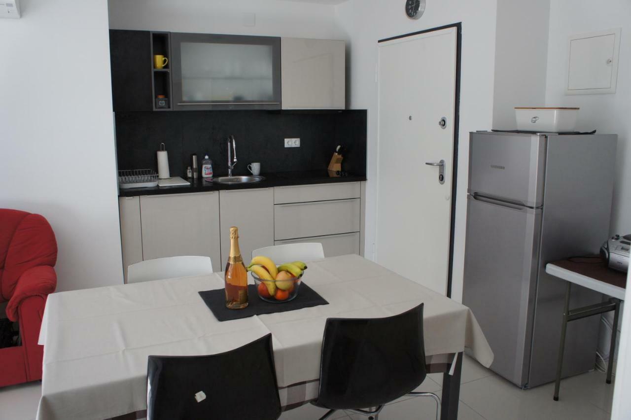 Apartment White Вантачичи Экстерьер фото
